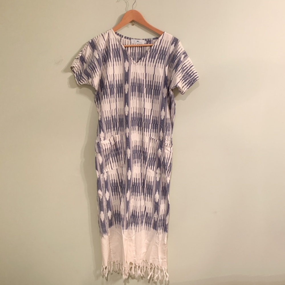 Passion Lilie Kaftan Beach Cover-up Tassel V Neck